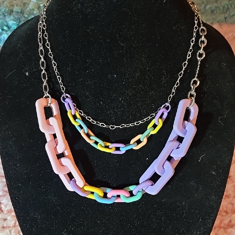 Colorful Chain Necklace - Picture 5 of 14
